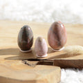 Oeuf de Yoni en Rhodonite - Renforcez votre Périnée et Augmentez votre Énergie Féminine