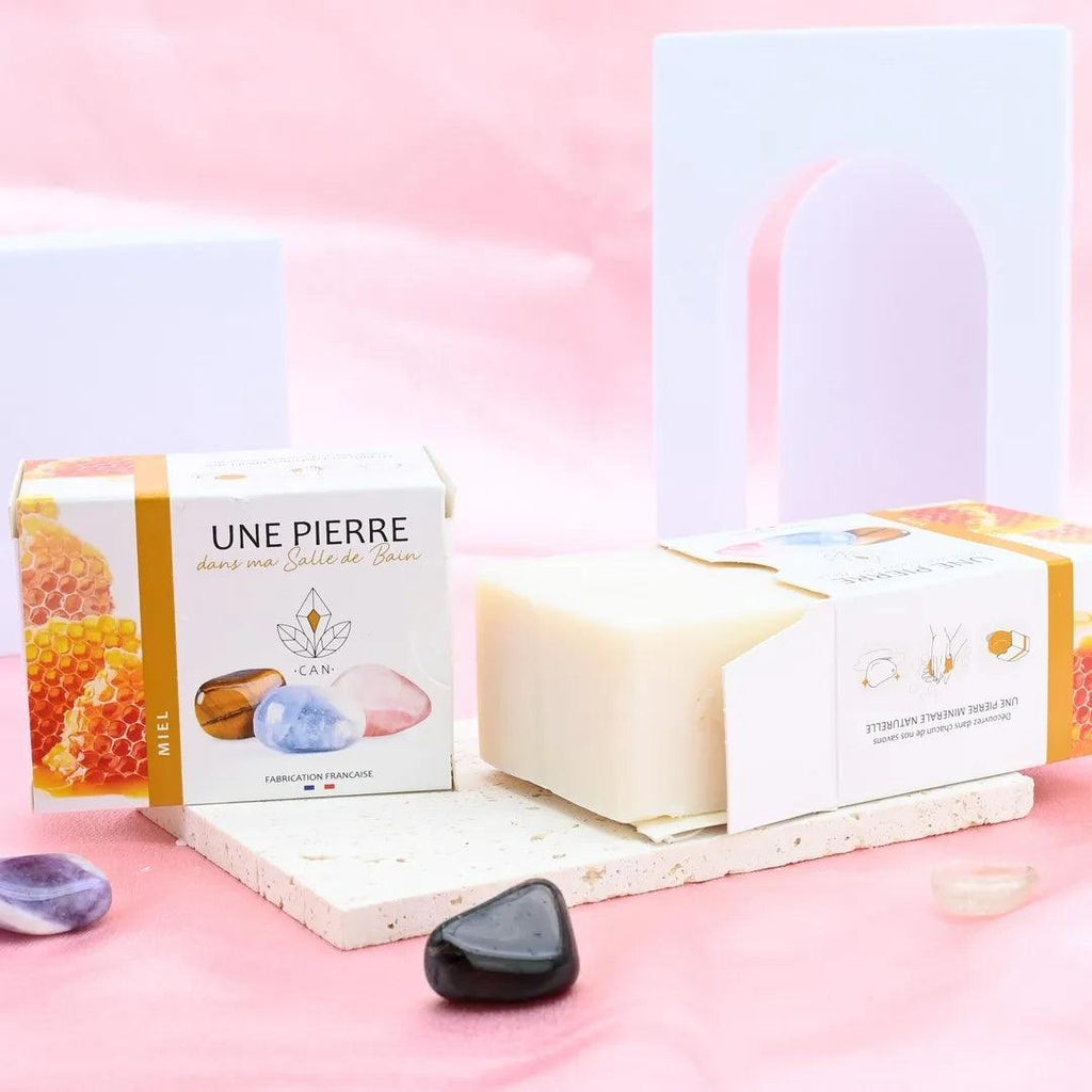 Savon surprise, parfum Miel - lespierresdubienetre