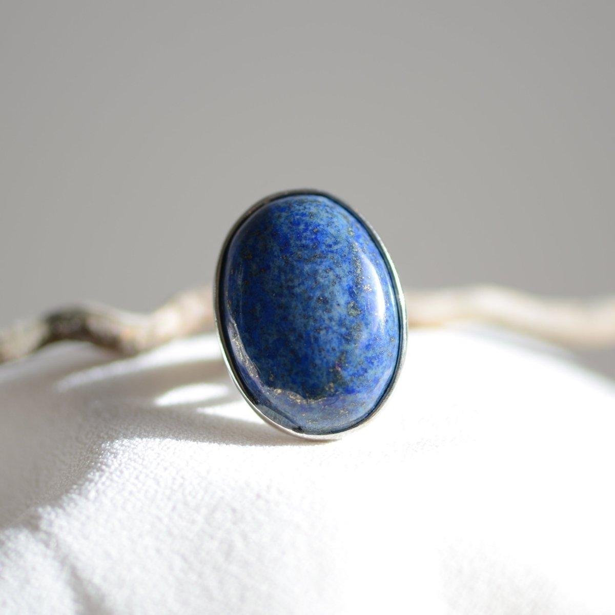 Bague "Contrôle" Ovale en Lapis Lazuli (réglable) - lespierresdubienetre