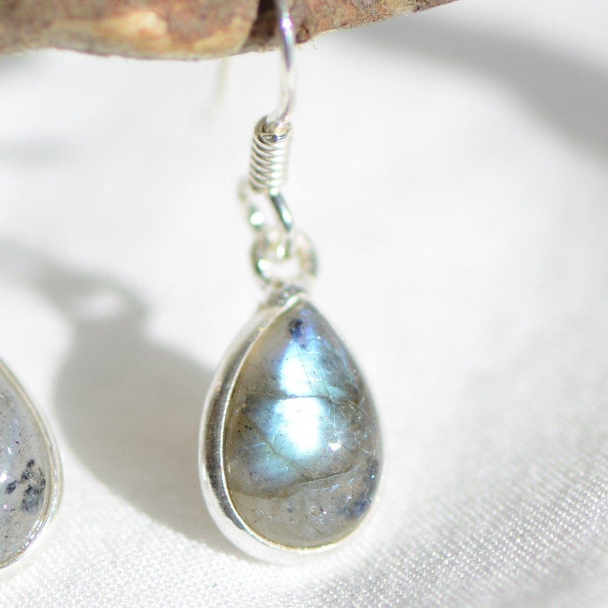 Boucles d'oreilles "Protection" en Labradorite Goutte (Argent 925) - lespierresdubienetre