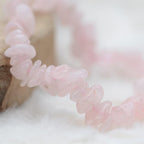 Bracelet "Amour" en Quartz Rose Chip - lespierresdubienetre