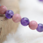 Bracelet "Soin et Sagesse" Mix en Améthyste et Rhodonite - lespierresdubienetre