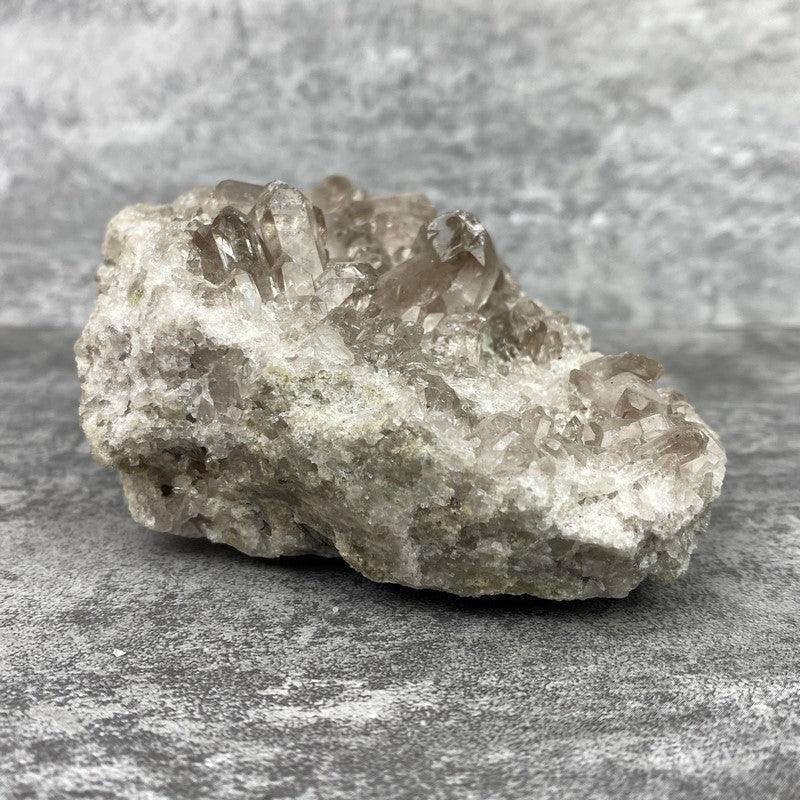 Géode de quartz fumé (383g) Réf : GQF14 - lespierresdubienetre