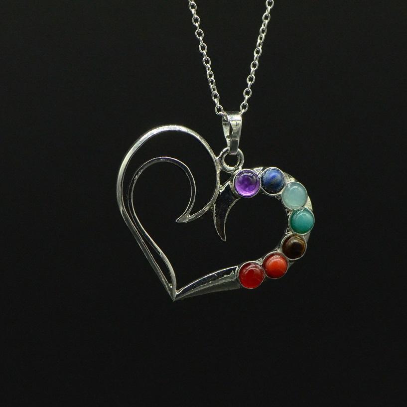 Pendentif " Coeur et amour " 7 chakras - lespierresdubienetre