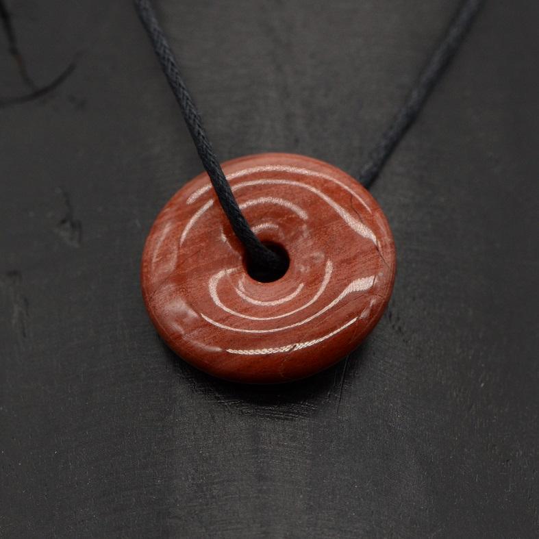 Pendentif Donut "Protecteur" en Jaspe Rouge - lespierresdubienetre