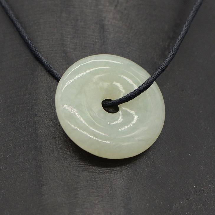 Pendentif Donut "Sérénité" en Jade - lespierresdubienetre