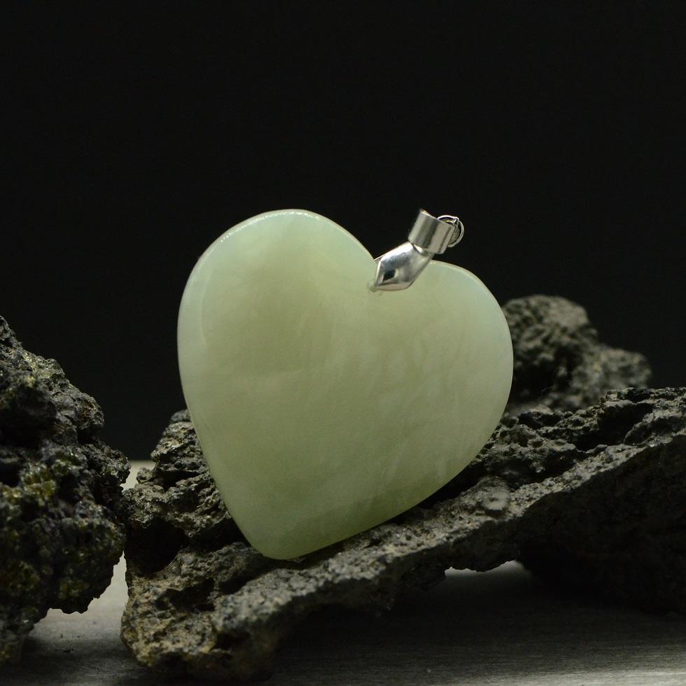 Pendentif "Sérénité" en Jade Coeur 2 cm - lespierresdubienetre